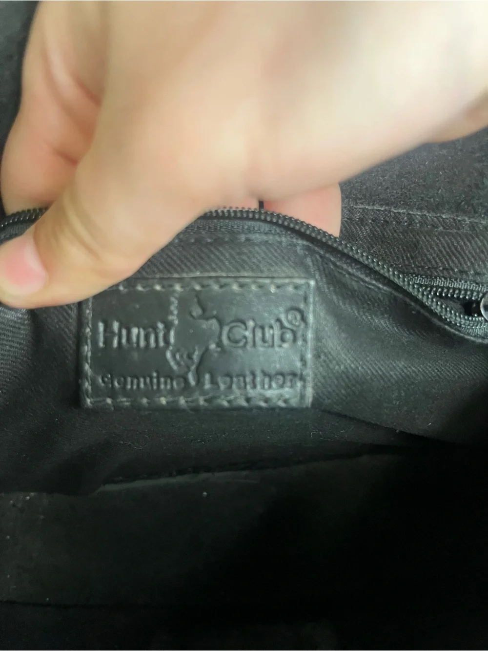 Vintage Hunt Club Black Leather Shoulder Bag with Gold Hardware